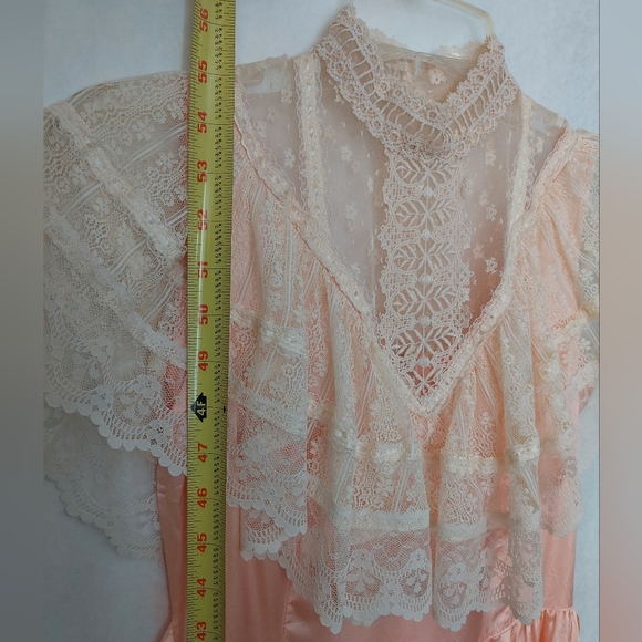 Gunne Sax Romantic Renaissance Bridal Peach Maxi Dress with Lace Capelet - Picture 9 of 10